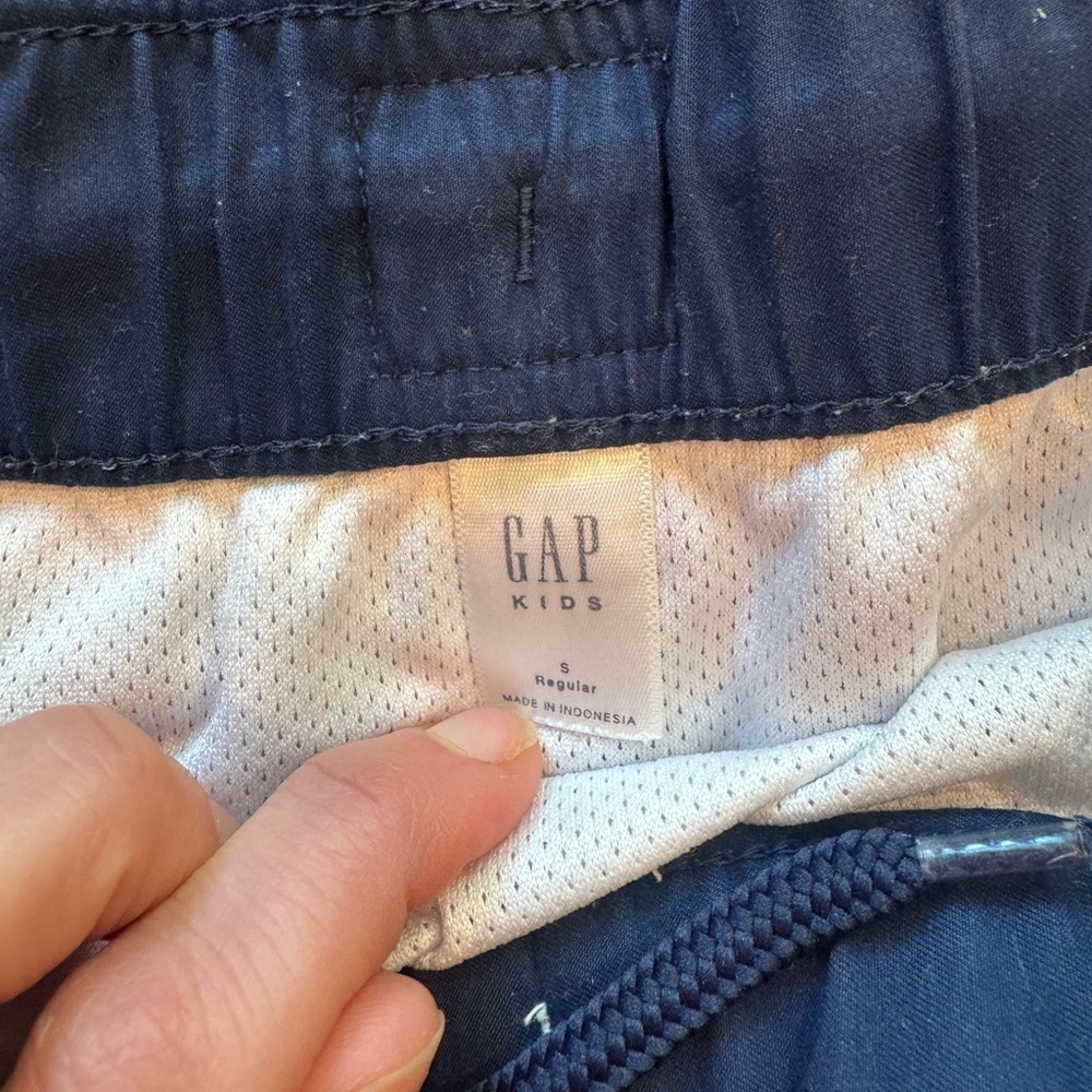 Gap Boys Tropical Red and Blue Swim Shorts Size Small - Picture 3 of 3